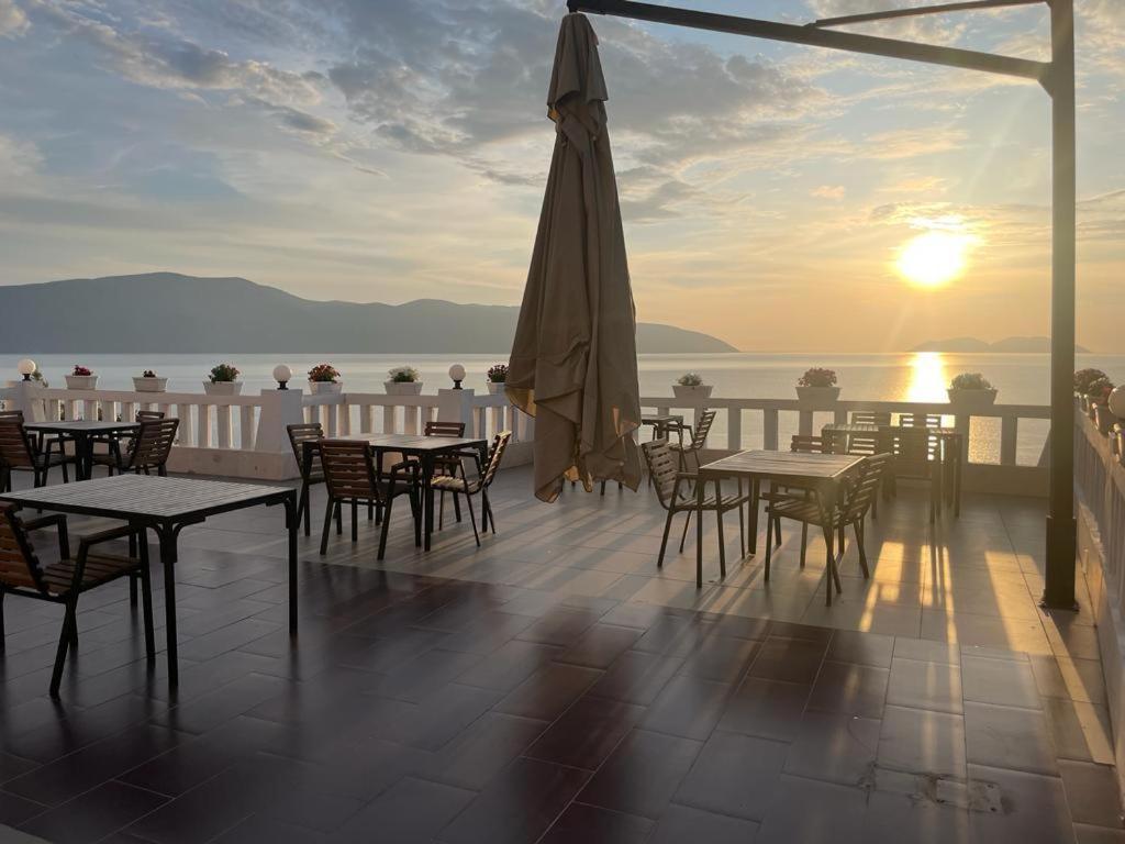 Sea View Apartments Vlorë Exterior foto